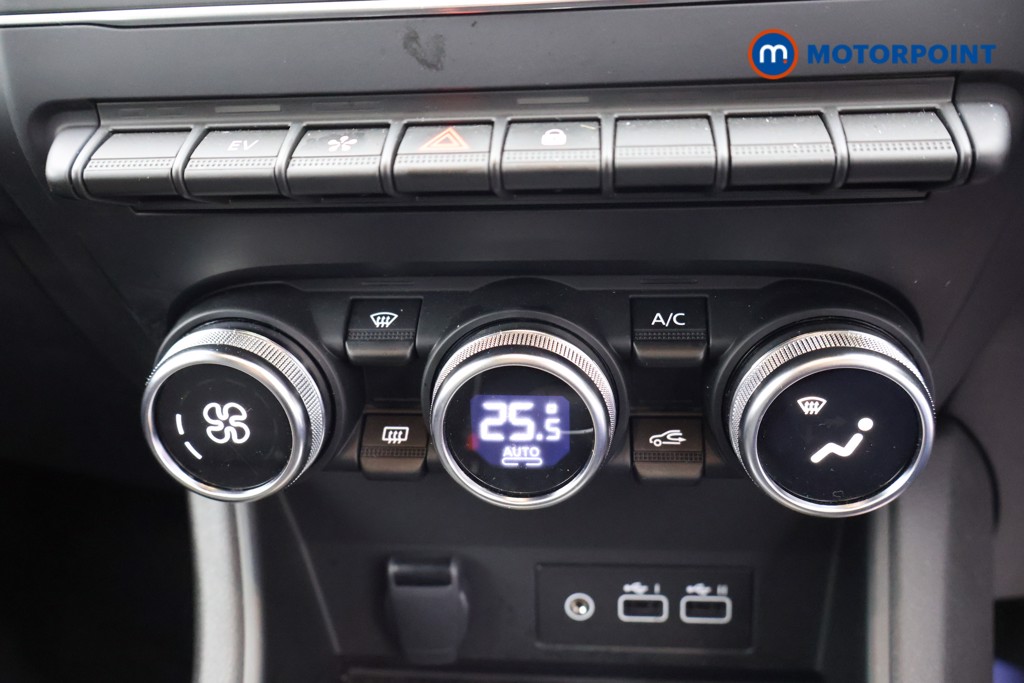Used Renault Captur 2024 for sale - 76367217: Photo 17