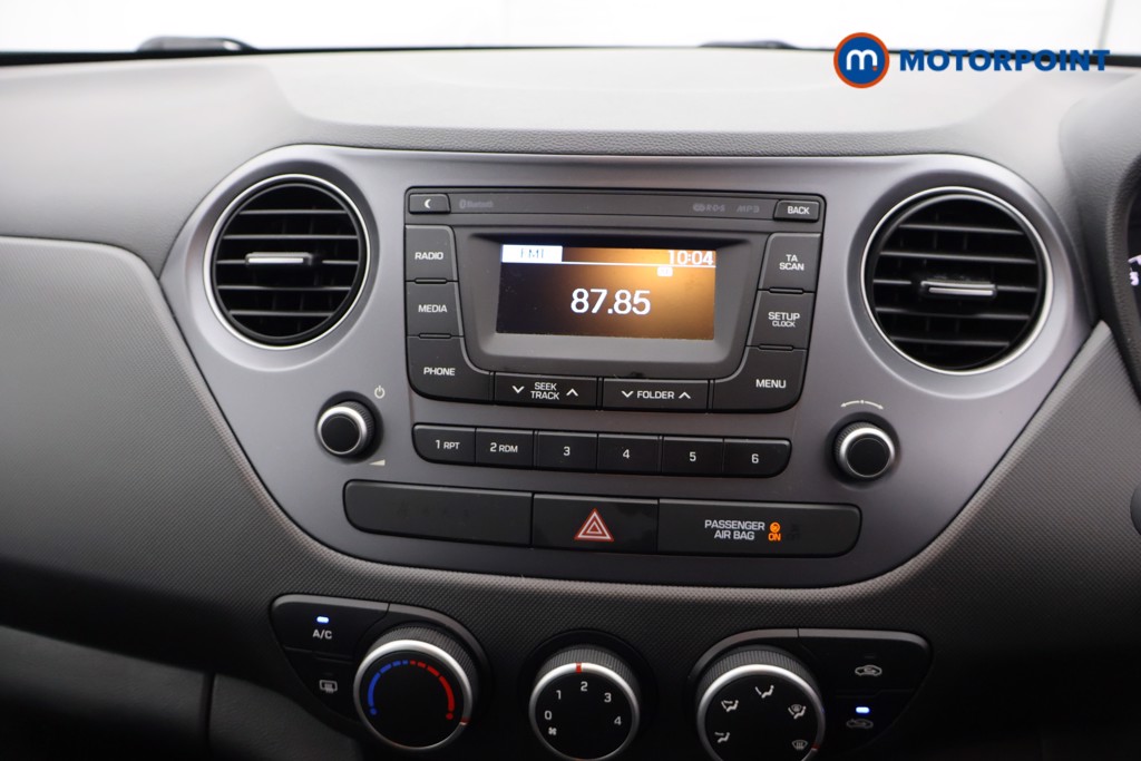 Used Hyundai i10 2018 for sale - 76650732: Photo 13