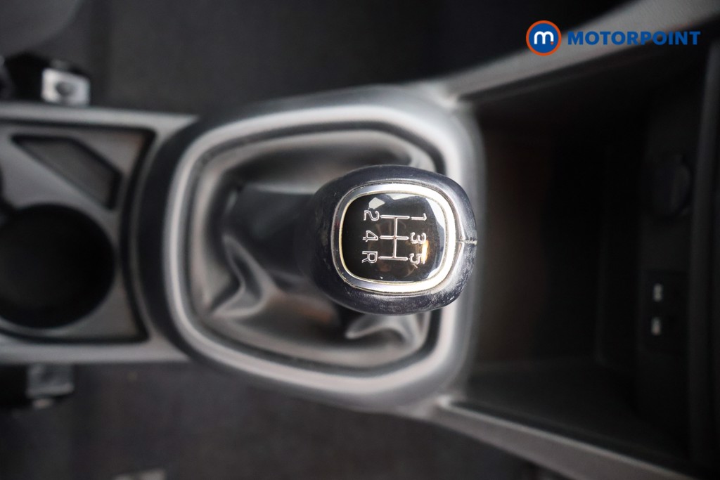 Used Hyundai i10 2018 for sale - 76650732: Photo 15