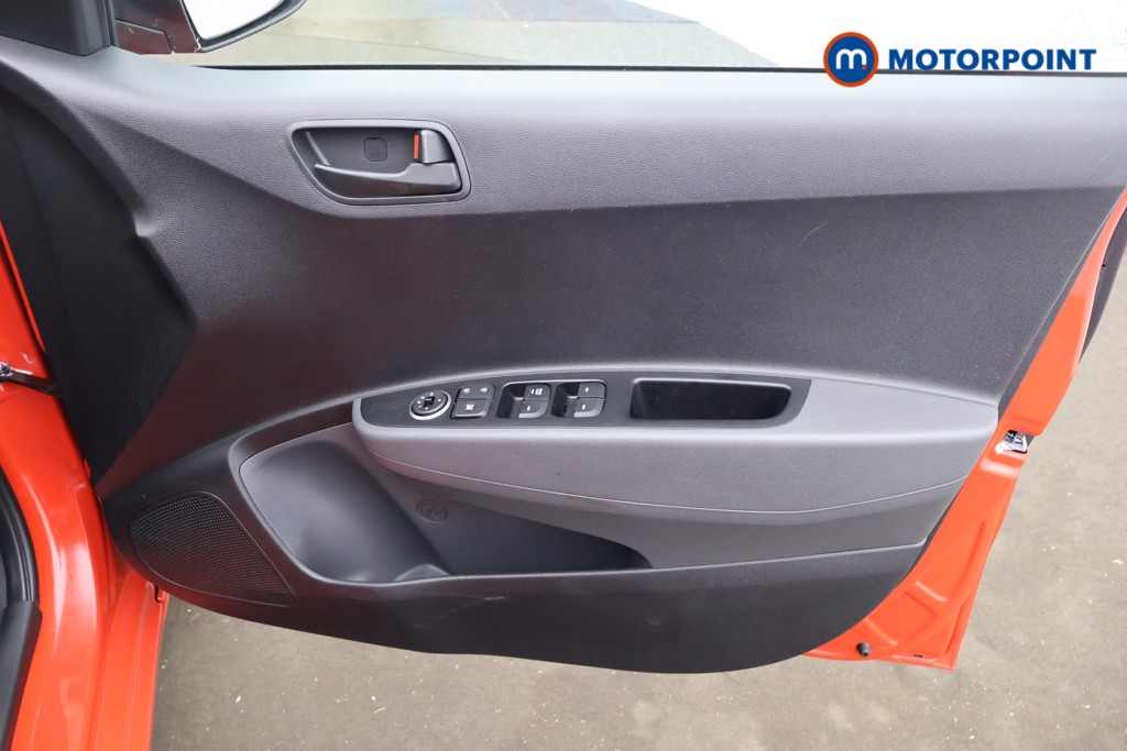 Used Hyundai i10 2018 for sale - 76650732: Photo 18