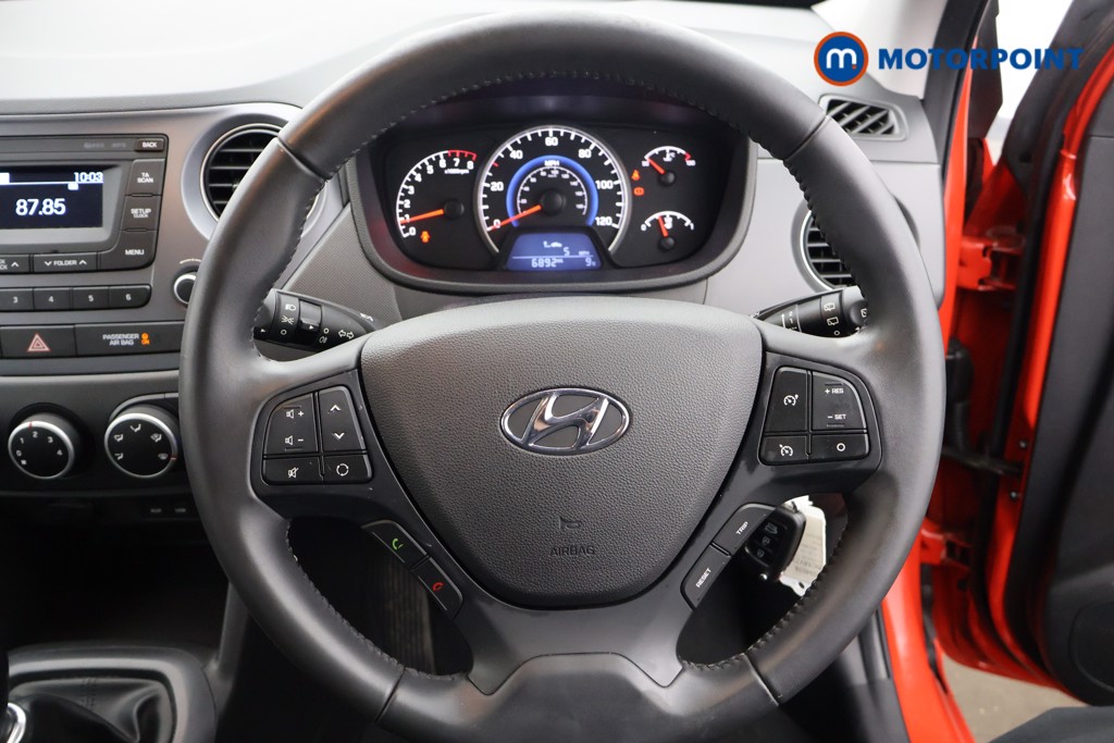 Used Hyundai i10 2018 for sale - 76650732: Photo 9