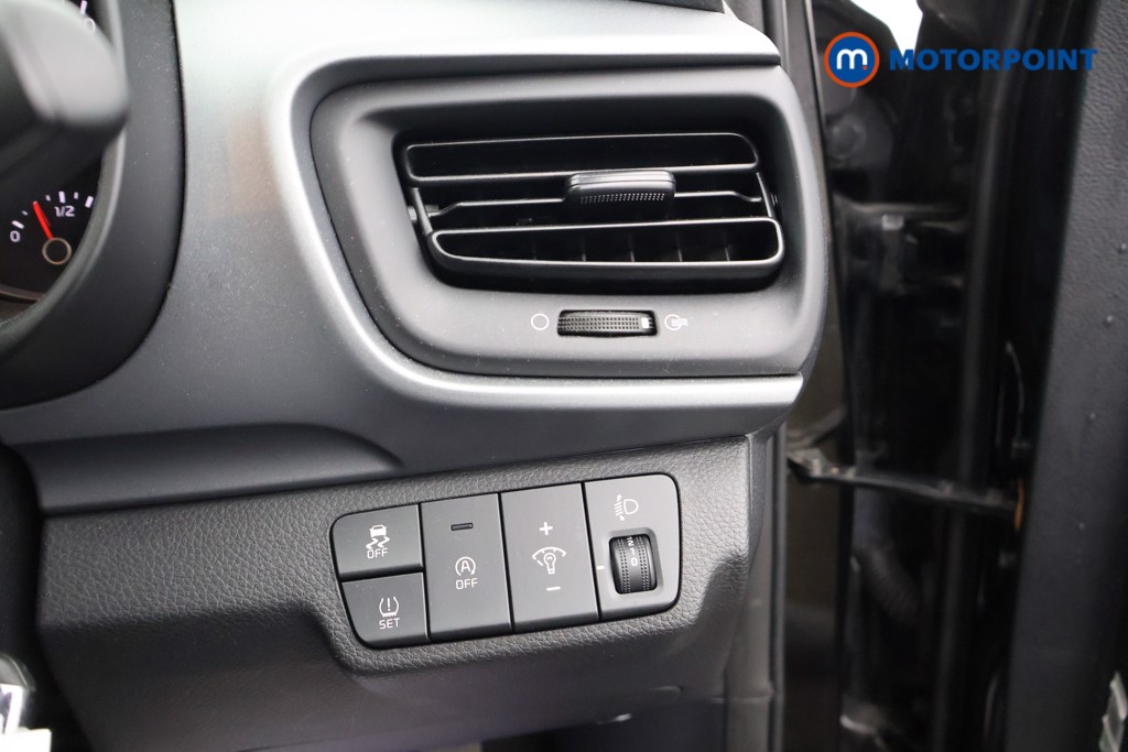 Used Kia Stonic 2022 for sale - 77128387: Photo 15