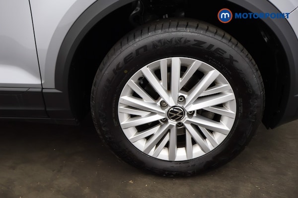 Used Volkswagen T-Roc 2023 for sale - 76056368: Photo 21