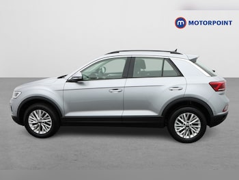 Used Volkswagen T-Roc 2023 for sale - 76056368: Photo 4
