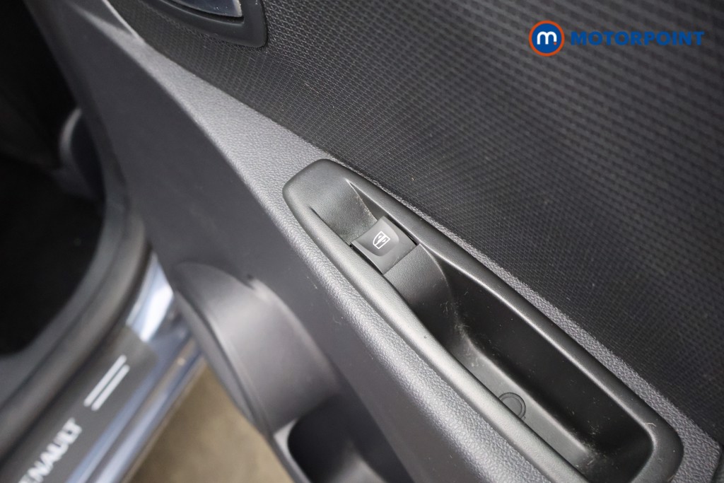 Used Renault Clio 2017 for sale - 77779277: Photo 34