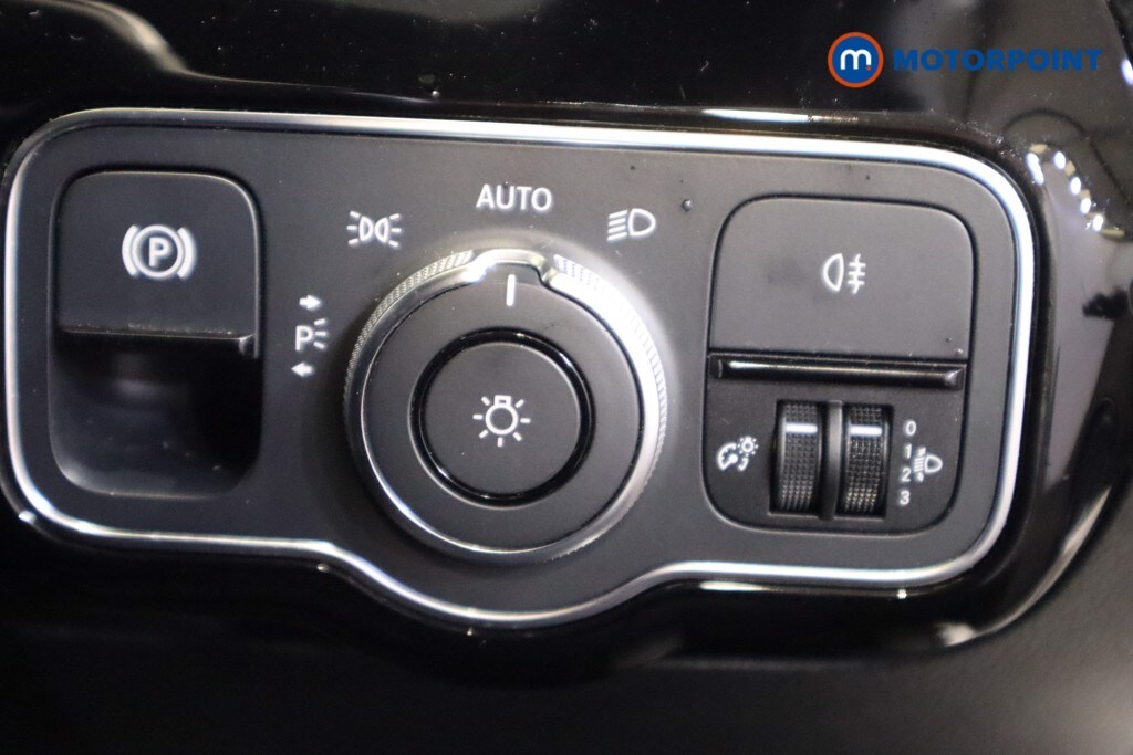 Used Mercedes-Benz A-Class 2018 for sale - 77475283: Photo 24