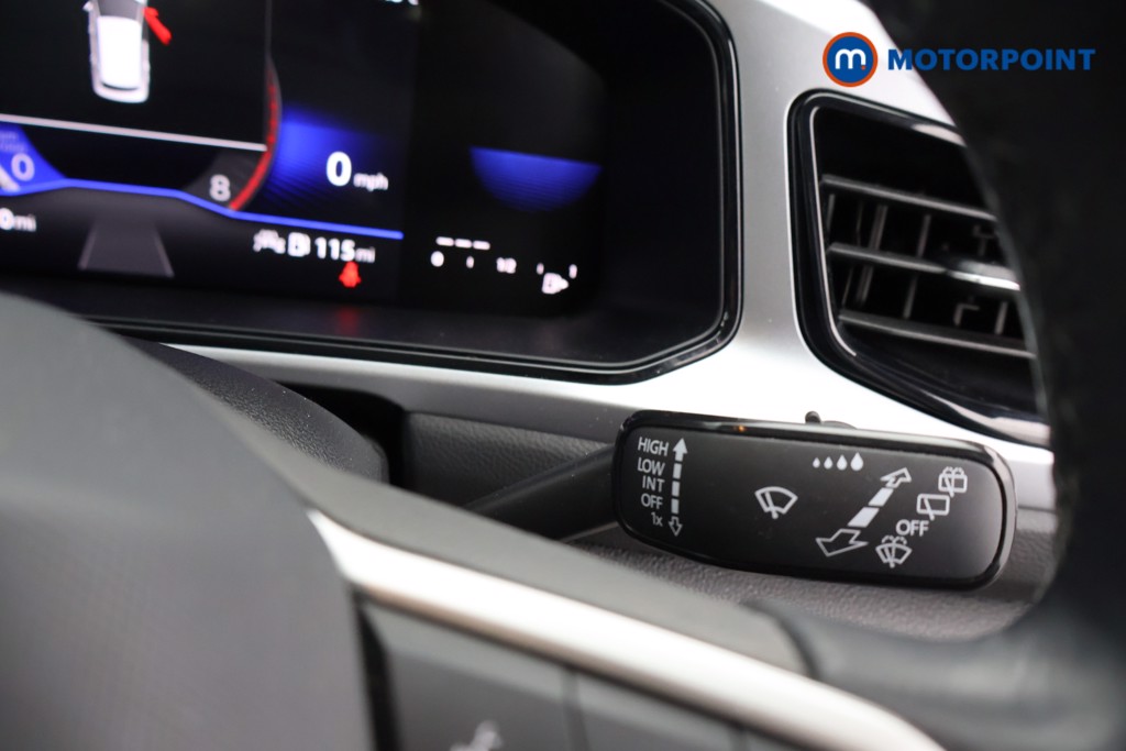 Used Volkswagen T-Roc 2023 for sale - 76413033: Photo 14