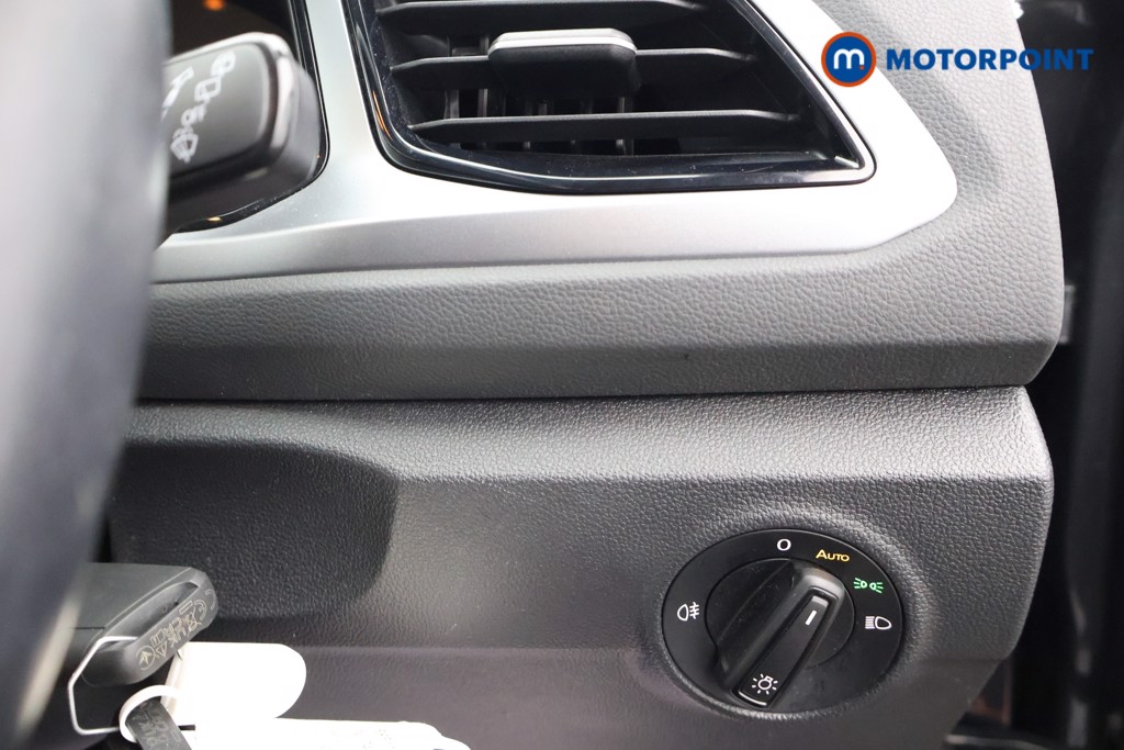 Used Volkswagen T-Roc 2023 for sale - 76413033: Photo 15