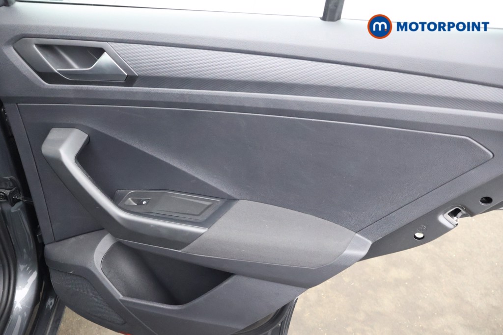 Used Volkswagen T-Roc 2023 for sale - 76413033: Photo 26