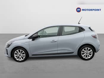 Used Renault Clio 2024 for sale - 79629660: Photo