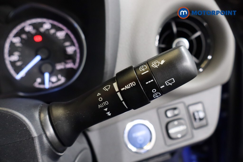 Used Toyota Yaris 2018 for sale - 76379696: Photo 24