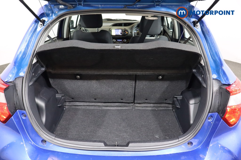 Used Toyota Yaris 2018 for sale - 76379696: Photo 30