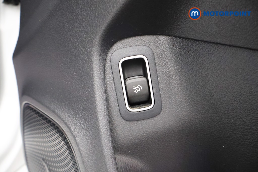 Used Mercedes-Benz CLA for sale - 77221237: Photo 30