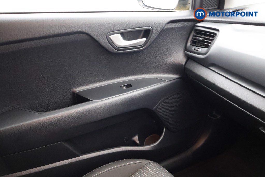 Used Kia Stonic 2021 for sale - 77297895: Photo 19