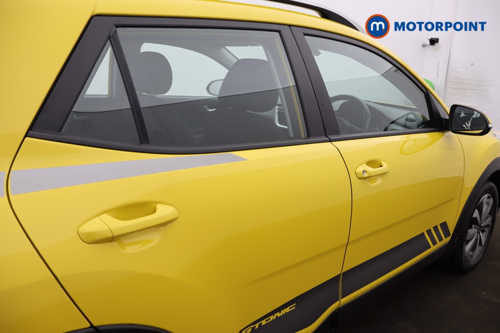 Used Kia Stonic 2021 for sale - 77297895: Photo 30