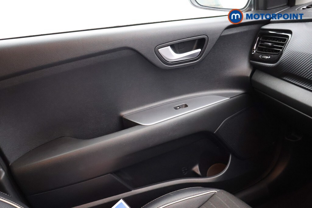 Used Kia Stonic 2021 for sale - 77888944: Photo 18