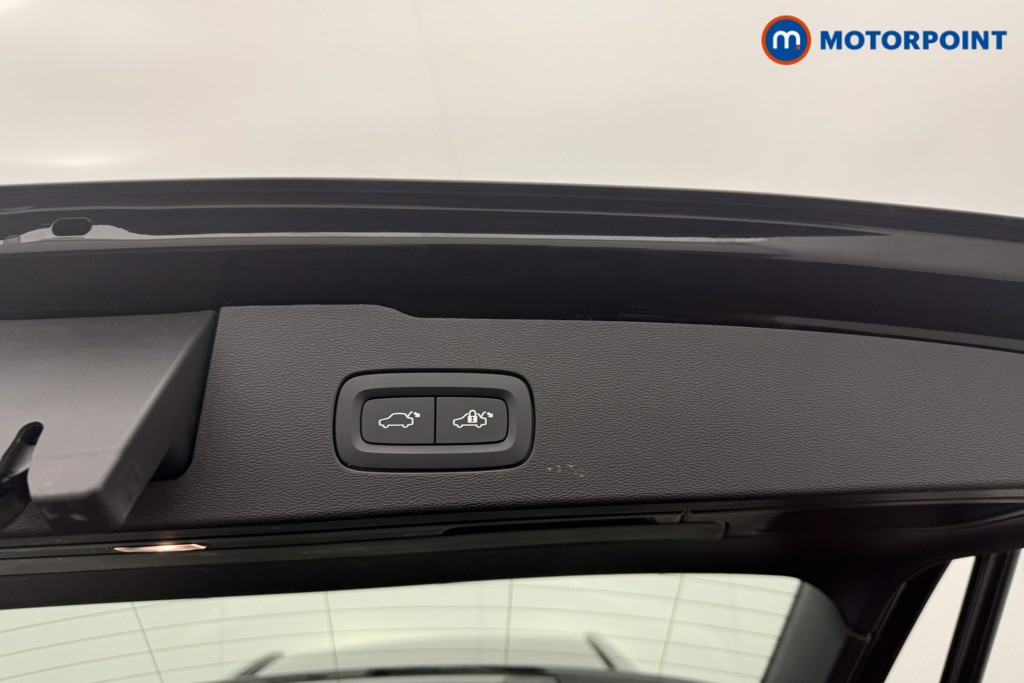 Used Volvo V60 2023 for sale - 76650768: Photo 33