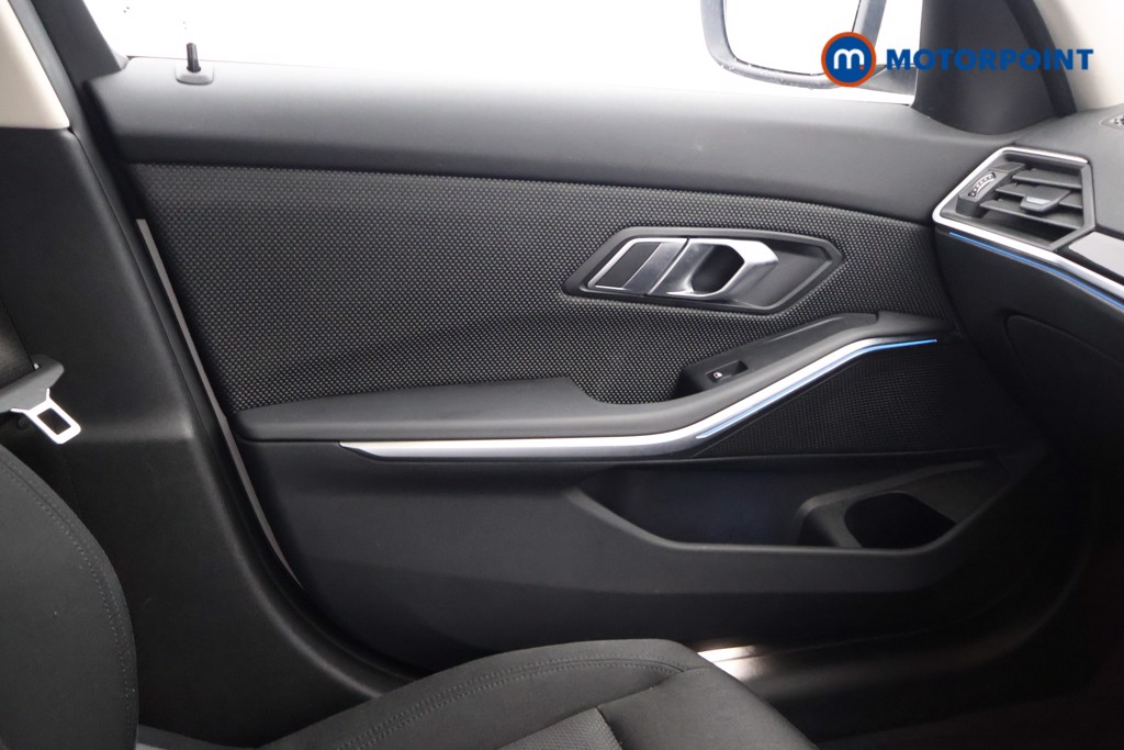 Used BMW 3 Series 2021 for sale - 76531734: Photo 11