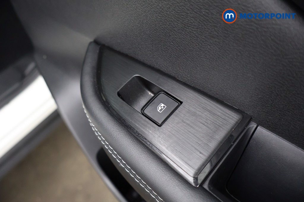 Used Nissan Qashqai 2023 for sale - 77998031: Photo 33