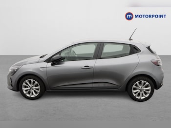 Used Renault Clio 2024 for sale - 75343550: Photo