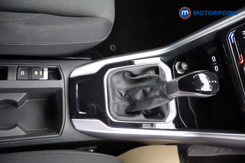 Used Volkswagen T-Roc 2023 for sale - 77932216: Photo 16