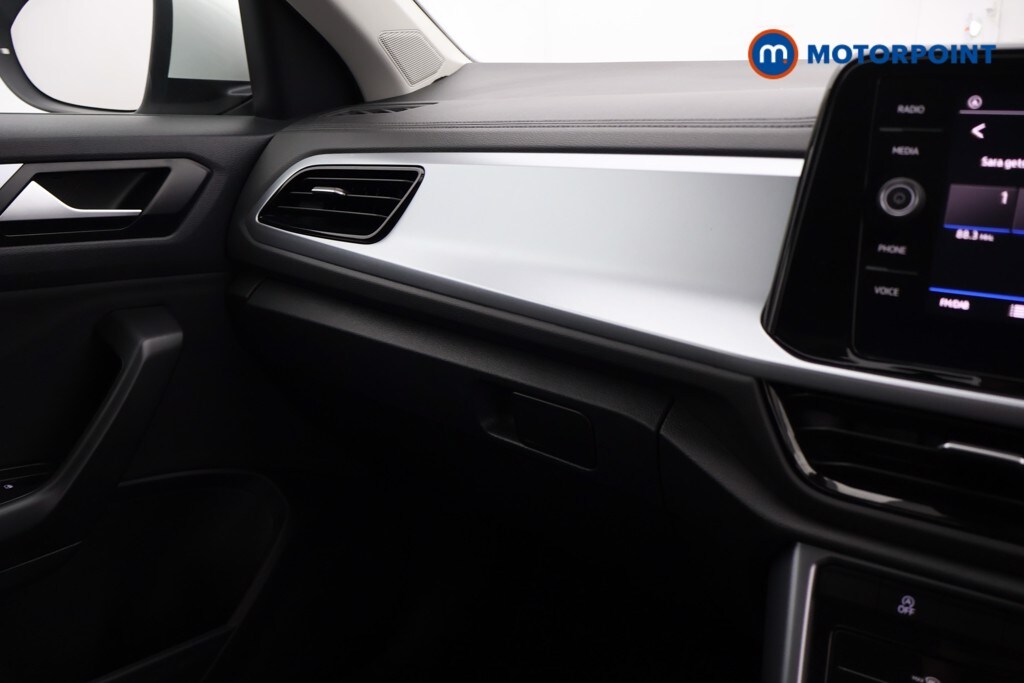 Used Volkswagen T-Roc 2023 for sale - 77932216: Photo 17