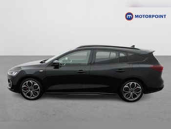 Used Ford Focus 2023 for sale - 76038448: Photo 4