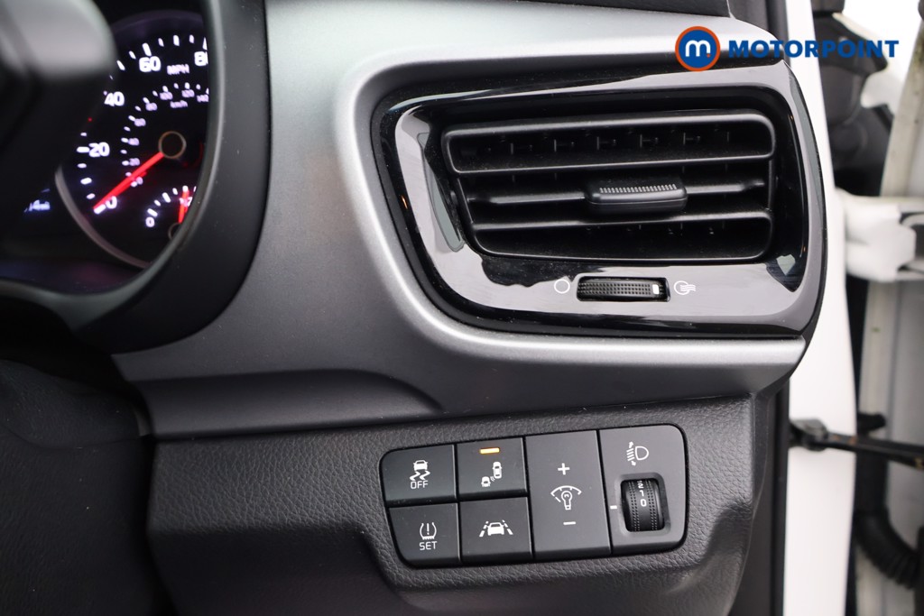 Used Kia Stonic 2019 for sale - 77187175: Photo 15