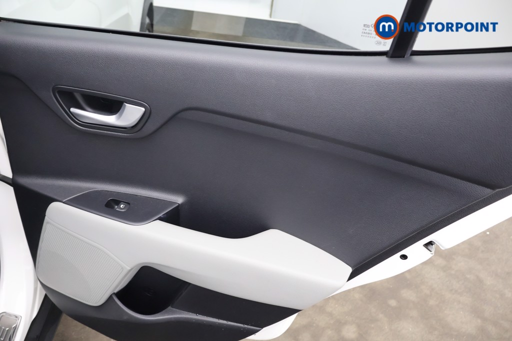 Used Kia Stonic 2019 for sale - 77187175: Photo 26