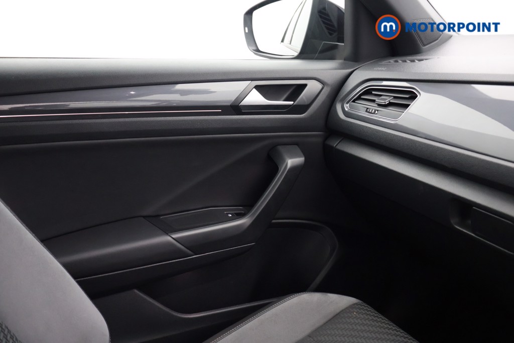 Used Volkswagen T-Roc 2021 for sale - 76972218: Photo 31