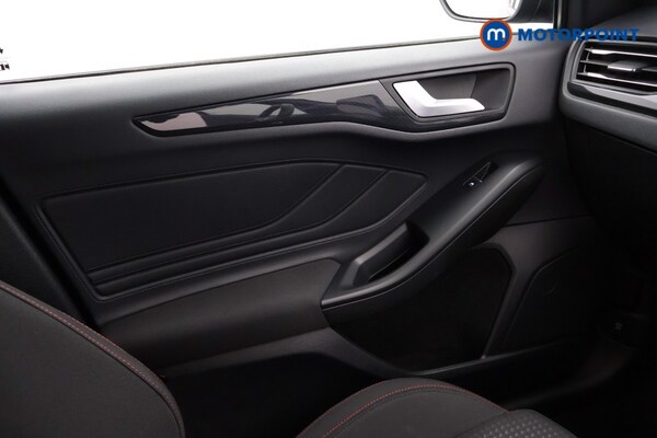 Used Ford Focus 2020 for sale - 76080156: Photo 16