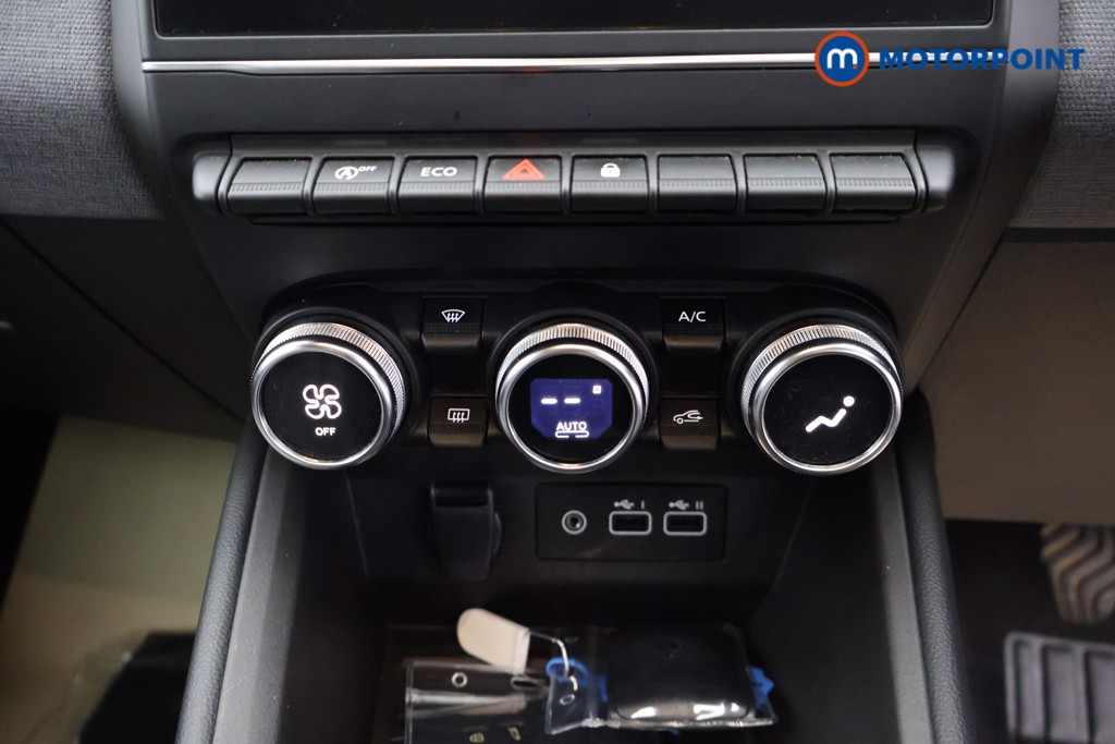 Used Renault Clio 2024 for sale - 77772420: Photo 24