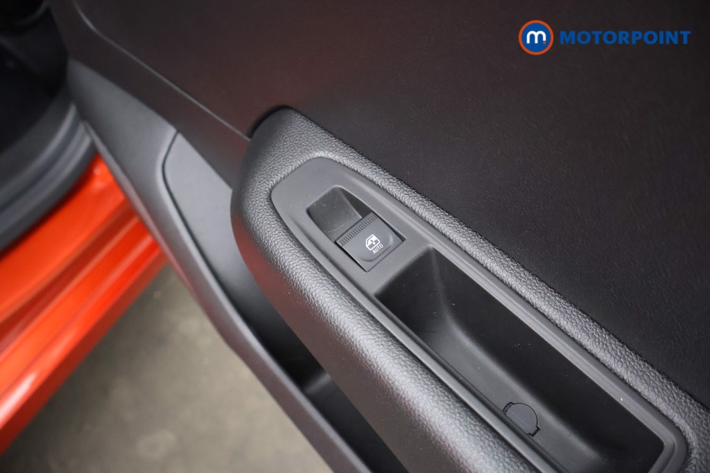 Used Renault Clio 2024 for sale - 77772420: Photo 35