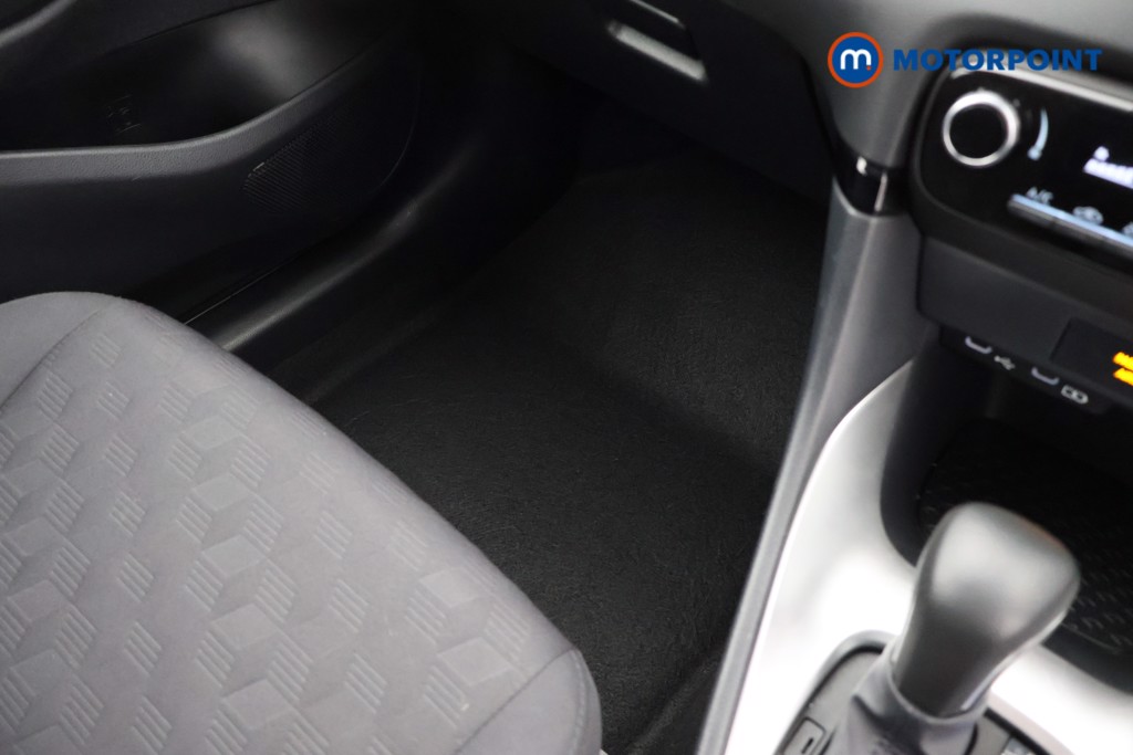 Used Toyota Yaris 2025 for sale - 78028930: Photo 16