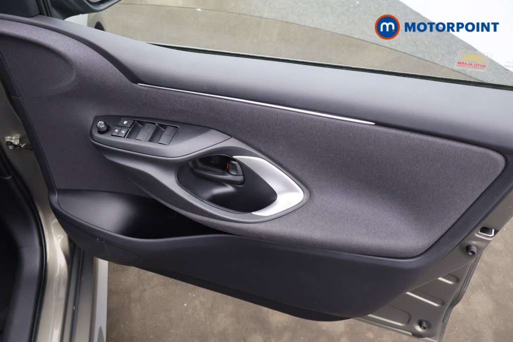 Used Toyota Yaris 2025 for sale - 78028930: Photo 18