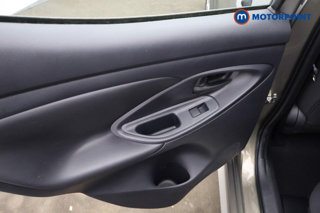 Used Toyota Yaris 2025 for sale - 78028930: Photo 24