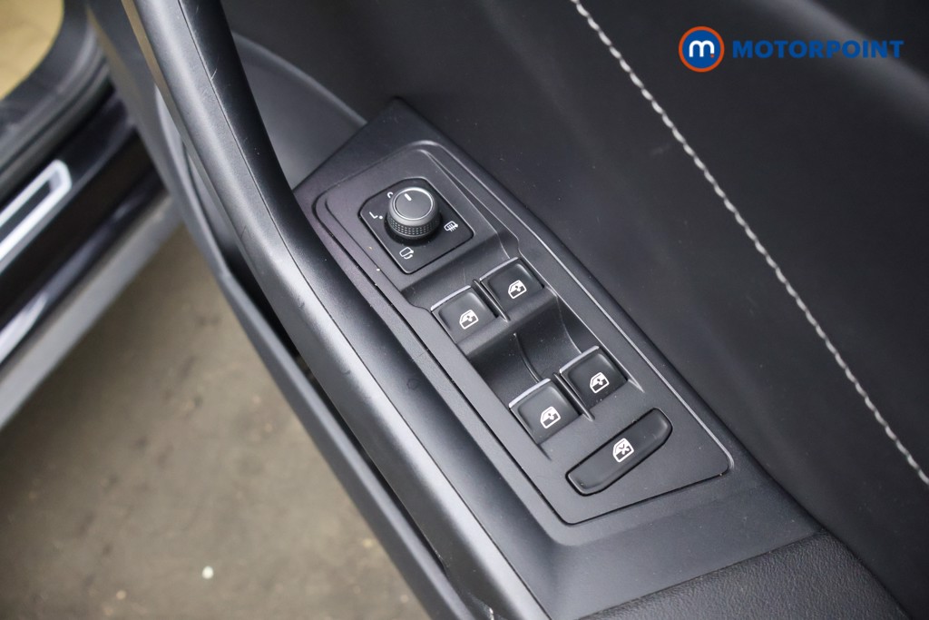 Used Volkswagen T-Roc 2022 for sale - 76767384: Photo 28