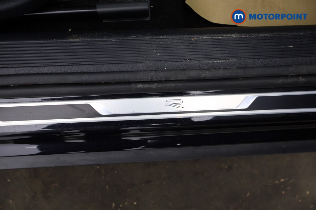 Used Volkswagen T-Roc 2022 for sale - 76767384: Photo 29