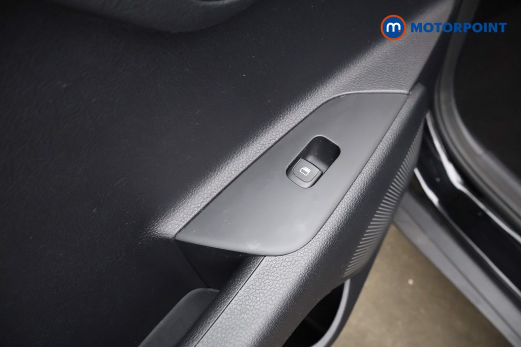 Used Kia Stonic 2022 for sale - 78081763: Photo 34