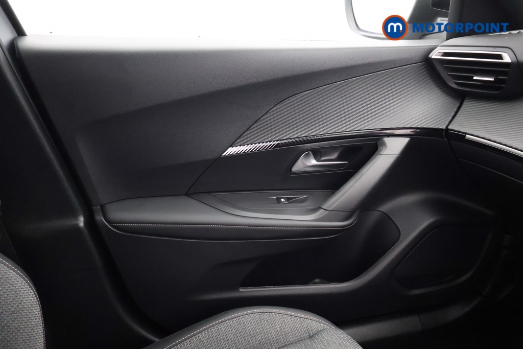 Used Peugeot 2008 2024 for sale - 76933649: Photo 15