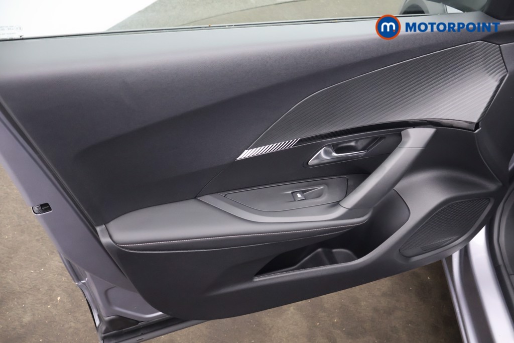 Used Peugeot 2008 2024 for sale - 76933649: Photo 27