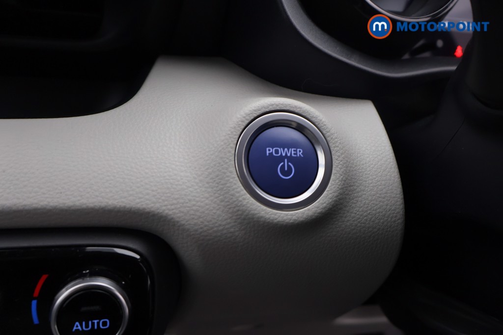 Used Toyota Yaris 2023 for sale - 76719700: Photo 17