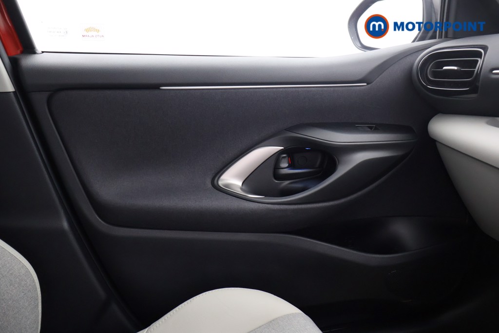 Used Toyota Yaris 2023 for sale - 76719700: Photo 21