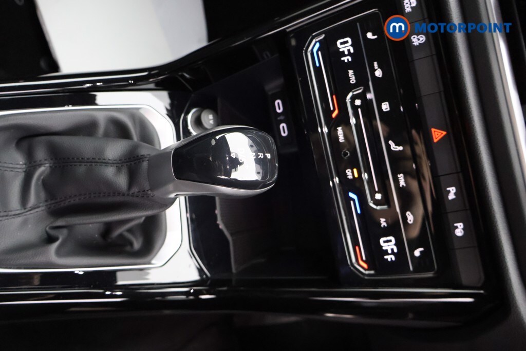 Used Volkswagen T-Roc 2022 for sale - 77814831: Photo 16