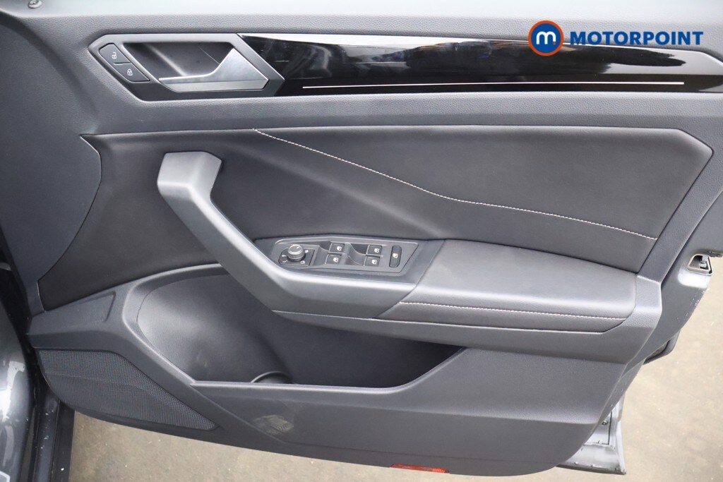 Used Volkswagen T-Roc 2022 for sale - 77814831: Photo 19