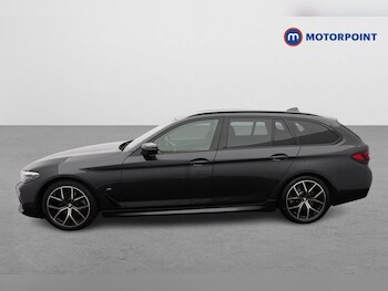 Used BMW 5 Series 2022 for sale - 77397991: Photo