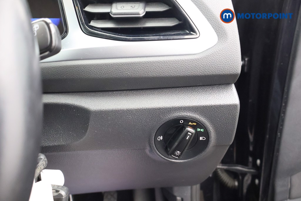 Used Volkswagen T-Roc 2022 for sale - 76394552: Photo 15