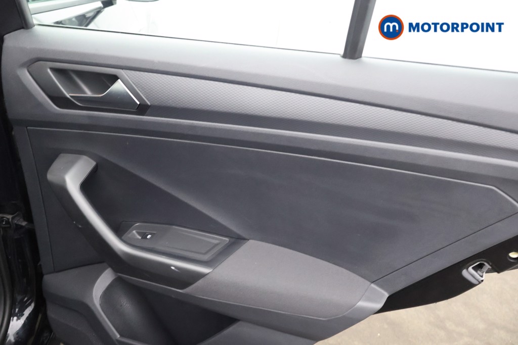 Used Volkswagen T-Roc 2022 for sale - 76394552: Photo 28