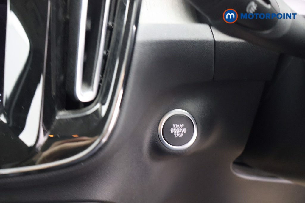 Used Volvo XC40 2021 for sale - 76762651: Photo 15