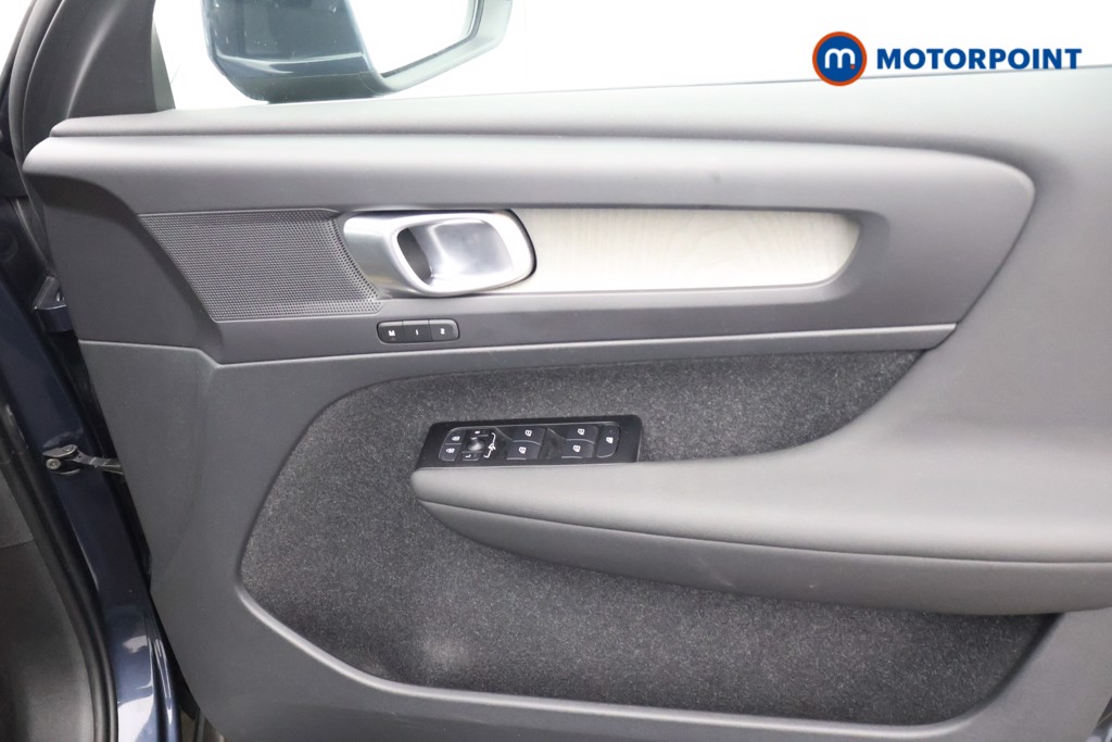 Used Volvo XC40 2021 for sale - 76762651: Photo 21